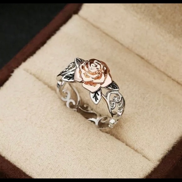 New - Silver & Rose gold ring - sz 7 - Picture 2 of 2
